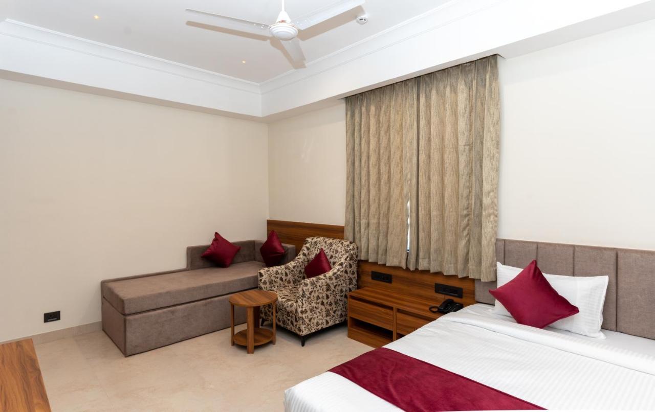 Raghunandan Palace - A Premier Boutique Stay, City Center & 500 Meters From City Railway Station Udaipur Extérieur photo