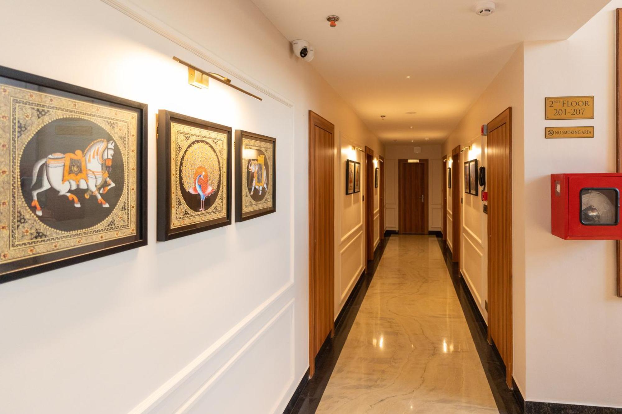 Raghunandan Palace - A Premier Boutique Stay, City Center & 500 Meters From City Railway Station Udaipur Extérieur photo